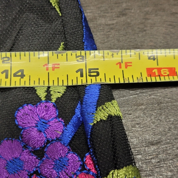 🆕️Aidan Mattox Black Floral Mini Embroidered Sheath Dress Size 6 - Picture 15 of 15